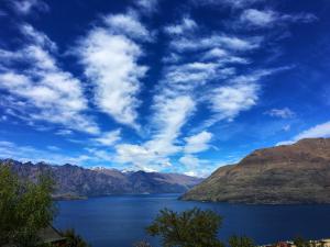 obrázek - Awesomely Lakeview Queenstown Home