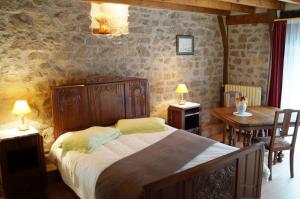 B&B / Chambres d'hotes Gite de 15 places en chambre de 2, 4, 5 personnes : photos des chambres