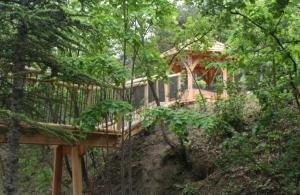 B&B / Chambres d'hotes Les Cabanes en Provence : Cabane avec Bain à Remous