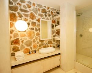 Luxury Studio with View (4 Adults)