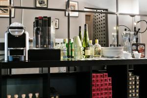 Fira Apartments by gaiarooms