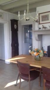 La Maison Rose a St Yaguen photo 12