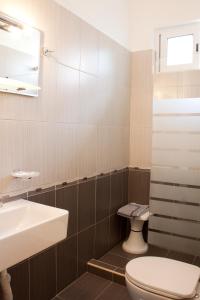 Double or Twin Room with Mountain or Courtyard View
