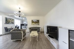 Apartman Luxury 2-bedroom Apt Kijev Ukrajina