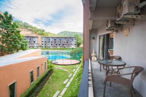 Replay Condo One Bedroom