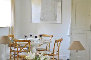 Hampton Wafre Cottage