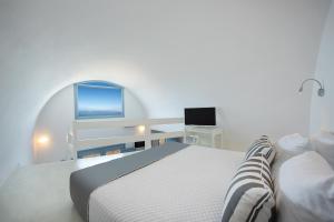 Apanemo Hotel & Suites Santorini Greece