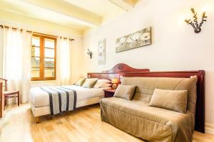Hotels Logis Hotel Restaurant Residence : photos des chambres