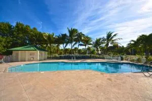 Sunrise Suites Big Kahuna Suite #202 - Key West
