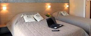 Hotels The Originals City, Hotel de France, Bessines-sur-Gartempe (Inter-Hotel) : photos des chambres