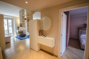 Luxury 65mq under the two towers