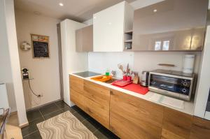 Luxury 65mq under the two towers