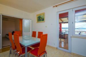 Apartments Karlo