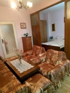 Апартамент Панорамна гледка - Treskovtsŭ