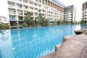 Laguna Beach Resort 2 by Pattaya Sunny Rentals