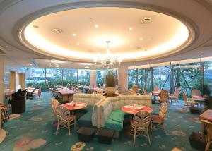 다카라즈카 Takarazuka Washington Hotel 3성급 숙소 로비