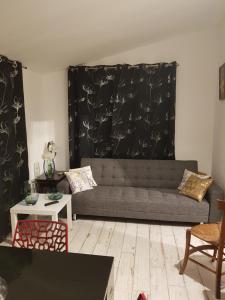 B&B / Chambres d'hotes La longere Des Glycines : photos des chambres