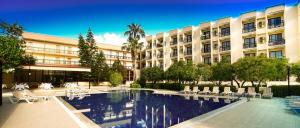 Korient Mira Hotel - Kemer的三星级酒店