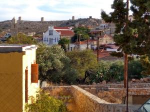 Casa Bianco e Blu Halki-Island Greece