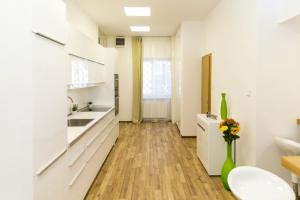 Convenience & Chic by the Basilica