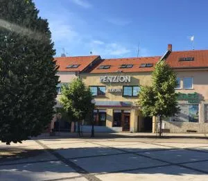 Byron - 斯提亚夫尼茲科巴內