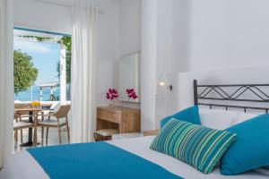 Oasis Beach Hotel Agistri Greece