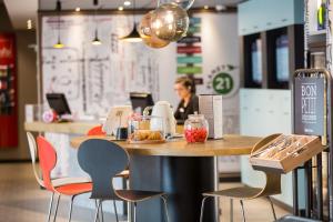 Hotels Hotel ibis Rennes Centre Gare Sud : photos des chambres