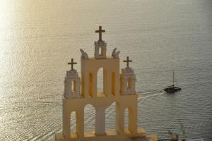 Exclusive Plan Suites Santorini Greece