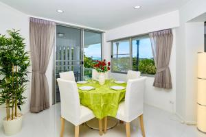LUXURIOUS APARTMENT on JOMTIEN BEACH ROAD