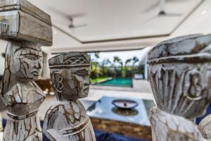 Villa Juna - Beautiful 3 Bedroom in Seminyak