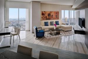 Hyatt Regency Creek Heights Residences