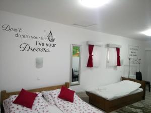 RESTORAN PRENOĆIŠTE CROATIA TURIST