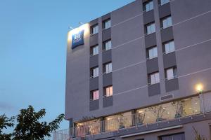 Hotels Ibis Budget Frejus St Raphael plages : photos des chambres