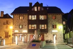 Hotel-Aparthotel El Reyno - Sallent de Gállego