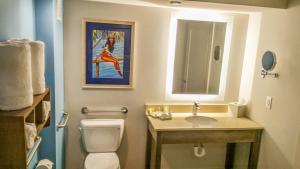 Queen Room with Balcony room in Margaritaville Resort Biloxi