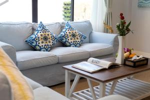 Kamala Beach House - 1 min walk to beach