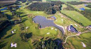 Golf Lodge