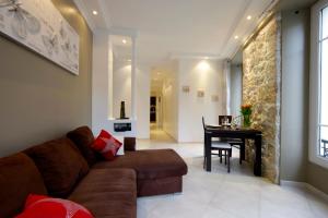 Apartment with parking in Nice near the harbor