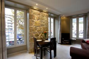 Apartment with parking in Nice near the harbor