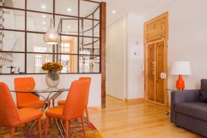 Charming Flat with Balconies Central Chiado District 2 Bedrooms & AC 19th Century Building