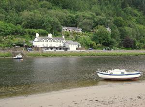 Deluxe Double Room room in George III Hotel