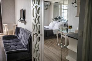 Tinas Apartments with Panoramic Sea view