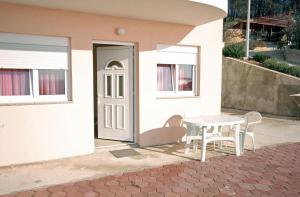 Studio with Terrace and Sea View room in Apartments by the sea Bilo Primosten - 4806