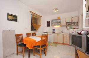 Two-Bedroom Apartment with Terrace room in Apartments by the sea Malinska (Krk) - 5326