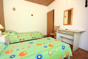 Three-Bedroom Holiday Home  room in Seaside holiday house Okrug Gornji Ciovo - 7513