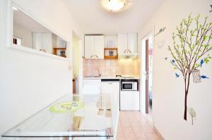 Two-Bedroom Apartment with Terrace room in Apartments with a parking space Slatine Ciovo - 1097
