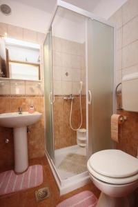One-Bedroom Apartment with Terrace and Sea View room in Apartments with a parking space Cove Vrbovica bay - Vrbovica (Korcula) - 4423