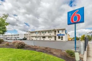 Motel 6-Beaverton, OR - تيغارد