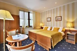 Hotel Villa Conti - Nová Vráž