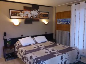 Hotels Hotel La Chaumiere : photos des chambres